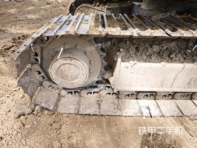 右驅(qū)動(dòng)輪（行走機(jī)構(gòu)）