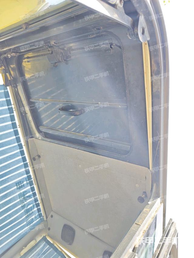 頂棚整體（駕駛室部分）