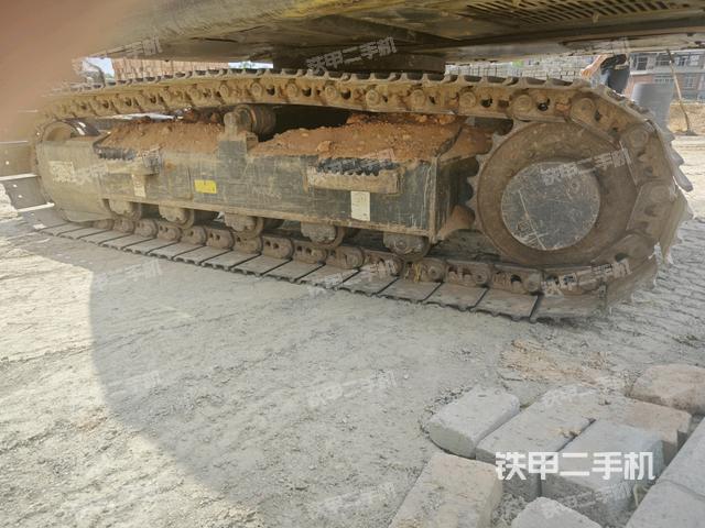 左側(cè)履帶整體?（行走機(jī)構(gòu)）