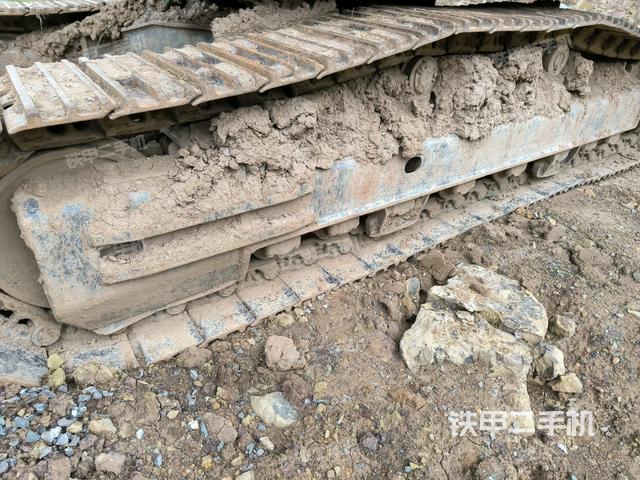 右側(cè)履帶整體（行走機構(gòu)）