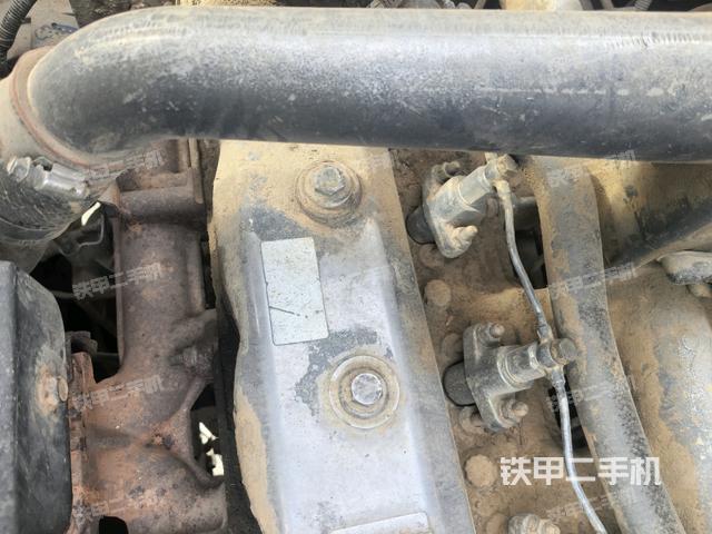 氣門室蓋螺絲特寫（上車部件）