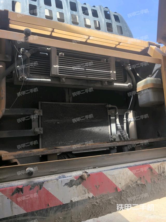 散熱器正面（大件艙室）