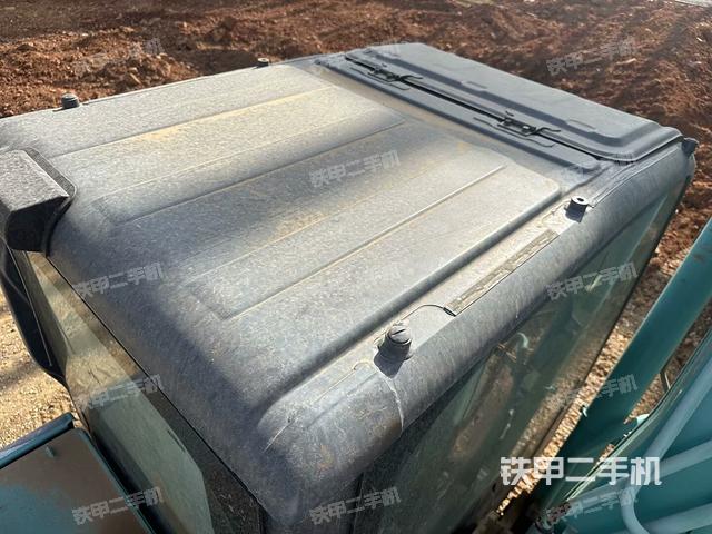 駕駛室頂部（整機(jī)外觀）