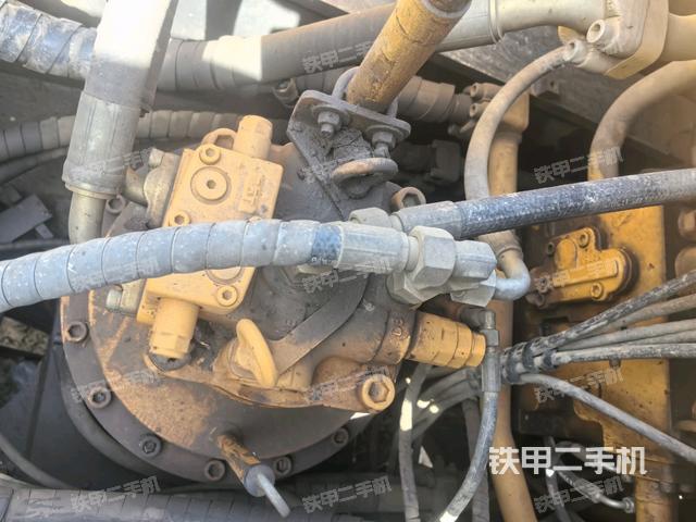 回轉(zhuǎn)馬達（上車部件）