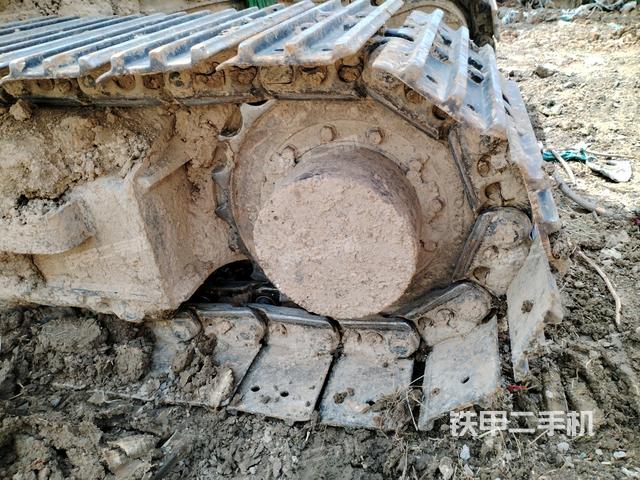 右驅(qū)動輪(行走機構(gòu)) 右驅(qū)動輪(行走機構(gòu))