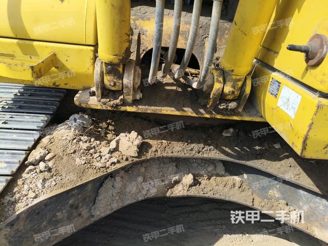 转盘和下车架正前（工作和回转装置）