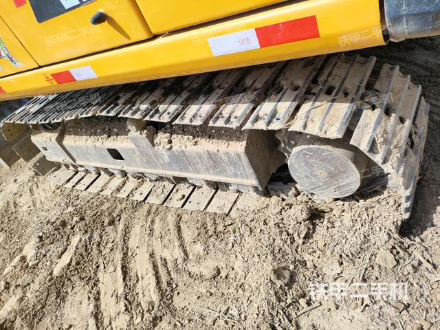 右側(cè)履帶整體?（行走機構(gòu)）