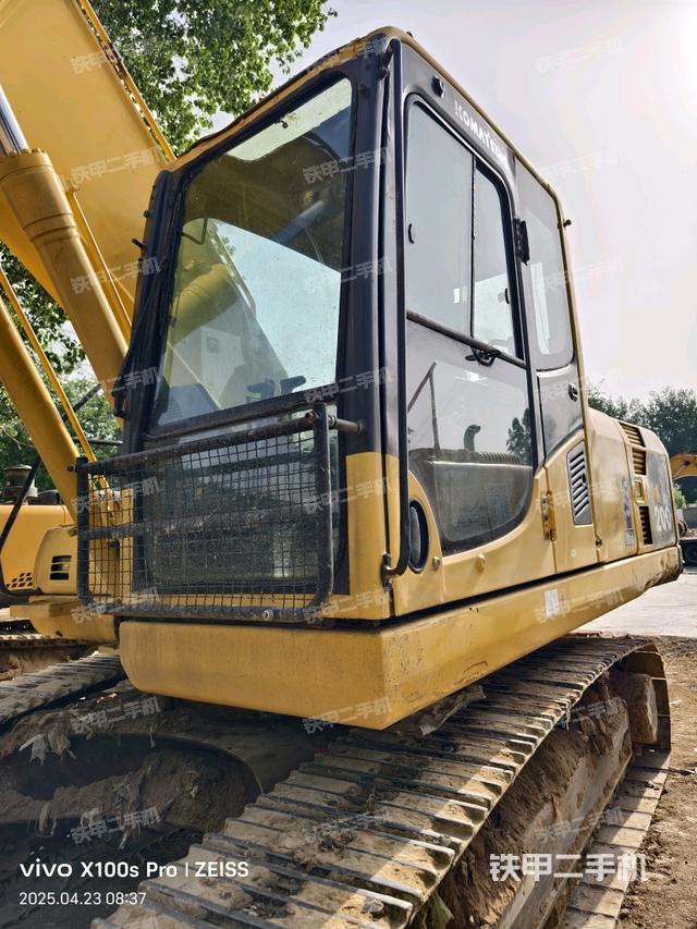 駕駛室整體（整機外觀）