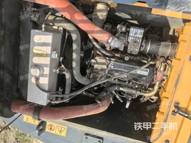 發(fā)動(dòng)機(jī)室（上車部件）