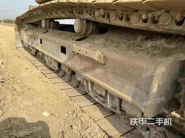 单侧履带整体（整机外观）