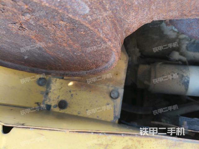 中央回轉(zhuǎn)接頭特寫（上車部件）