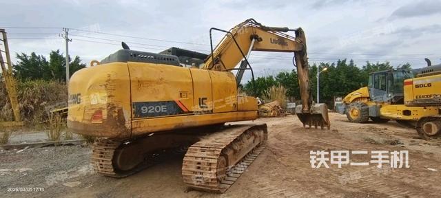 整機(jī)右后45°（整機(jī)外觀）