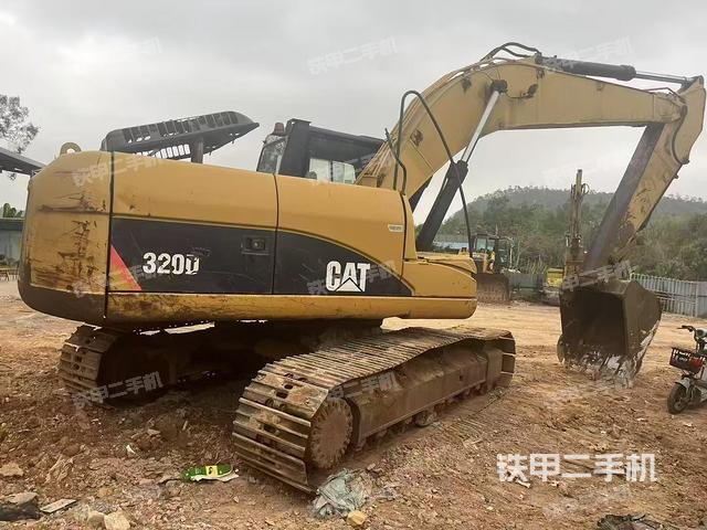 整機(jī)右后45°(整機(jī)外觀) 整機(jī)右后45°(整機(jī)外觀)
