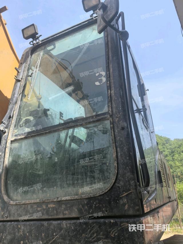 駕駛室左后45度（駕駛室部分）