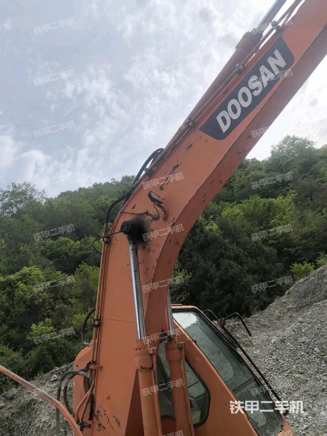 大臂整體?右側(cè)（工作和回轉(zhuǎn)裝置）