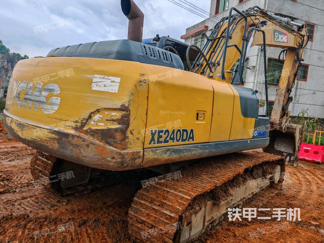 右后45(整機(jī)外觀) 右后45(整機(jī)外觀)