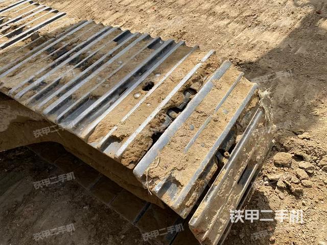 單側履帶整體（整機外觀）