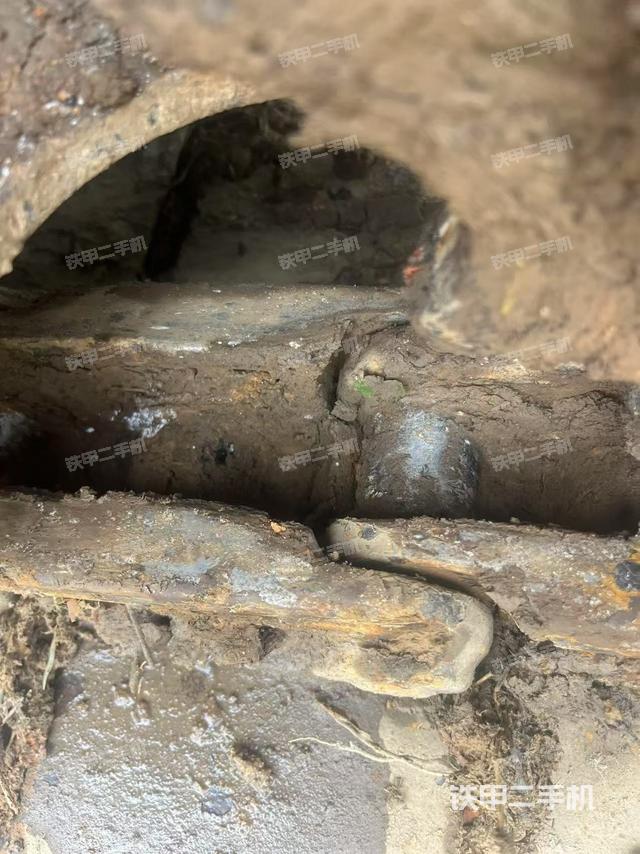左導向輪(行走機構) 左導向輪(行走機構)