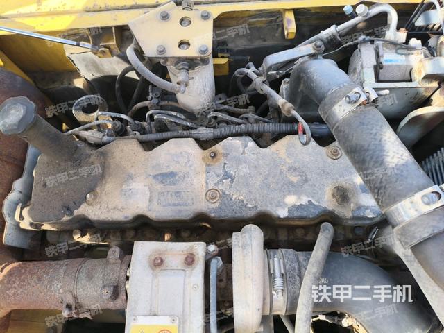 發(fā)動(dòng)機(jī)室（上車部件）