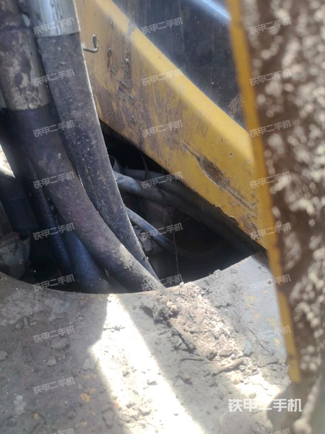 回轉(zhuǎn)馬達（上車部件）