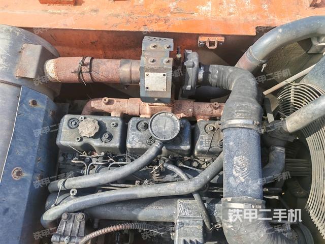氣門室蓋螺絲特寫(上車部件) 氣門室蓋螺絲特寫(上車部件)