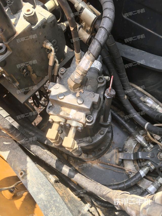 回轉(zhuǎn)馬達(dá)（上車部件）