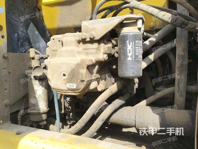 液壓泵斜45?左（大件艙室）