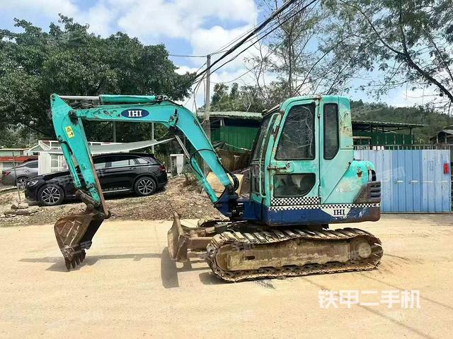 單側(cè)履帶整體（整機(jī)外觀）