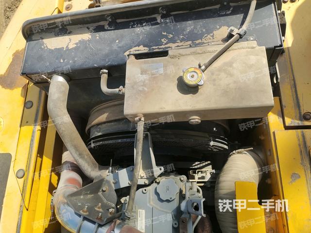 水箱+風(fēng)扇特寫(xiě)(上車部件) 水箱+風(fēng)扇特寫(xiě)(上車部件)