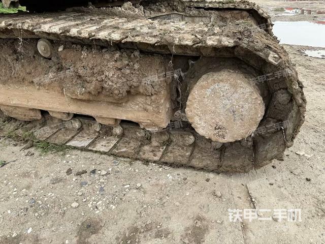 左側(cè)行走馬達(dá)蓋板(行走機(jī)構(gòu)) 左側(cè)行走馬達(dá)蓋板(行走機(jī)構(gòu))