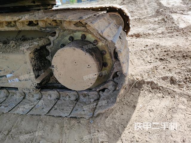 右驅(qū)動(dòng)輪（行走機(jī)構(gòu)）