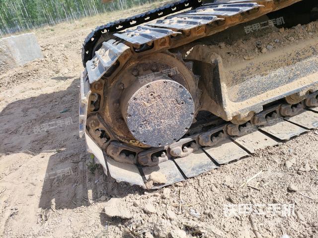 右驅(qū)動輪（行走機構）