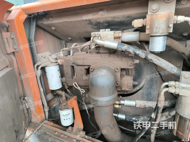 液壓泵室（大件艙室）