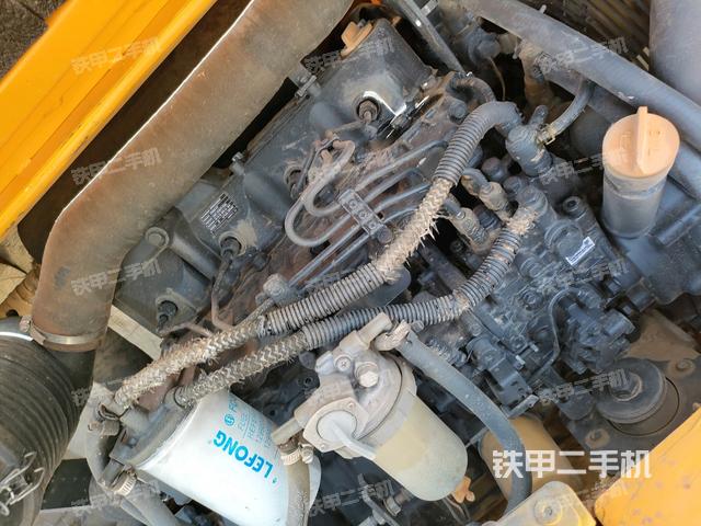 發(fā)動(dòng)機(jī)室（上車部件）