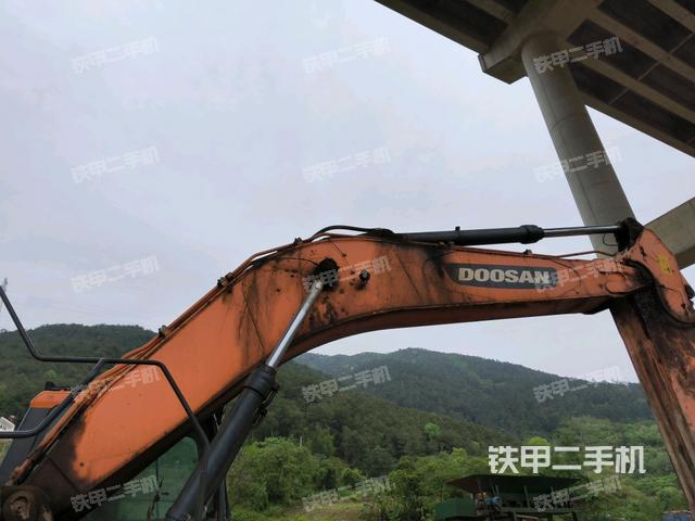 大臂整體?右側(cè)（工作和回轉(zhuǎn)裝置）