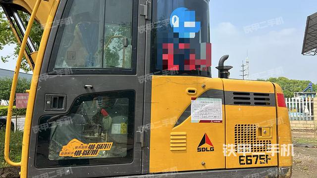 ?駕駛室正側(cè)（駕駛室部分）