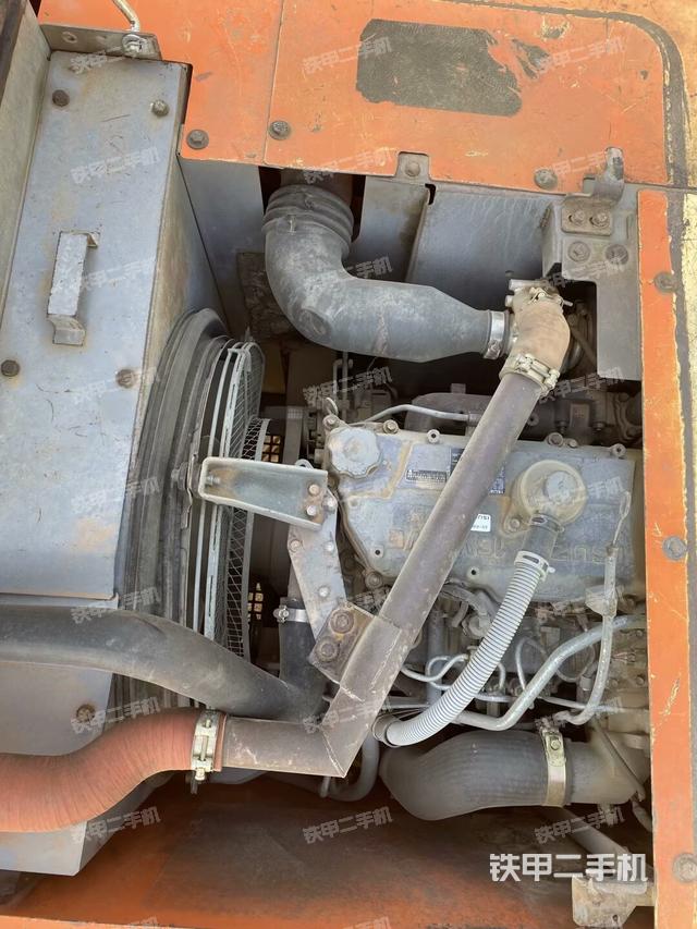 發(fā)動機(jī)整體俯視(整機(jī)外觀) 發(fā)動機(jī)整體俯視(整機(jī)外觀)