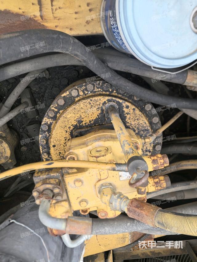 回轉(zhuǎn)馬達(dá)（上車部件）