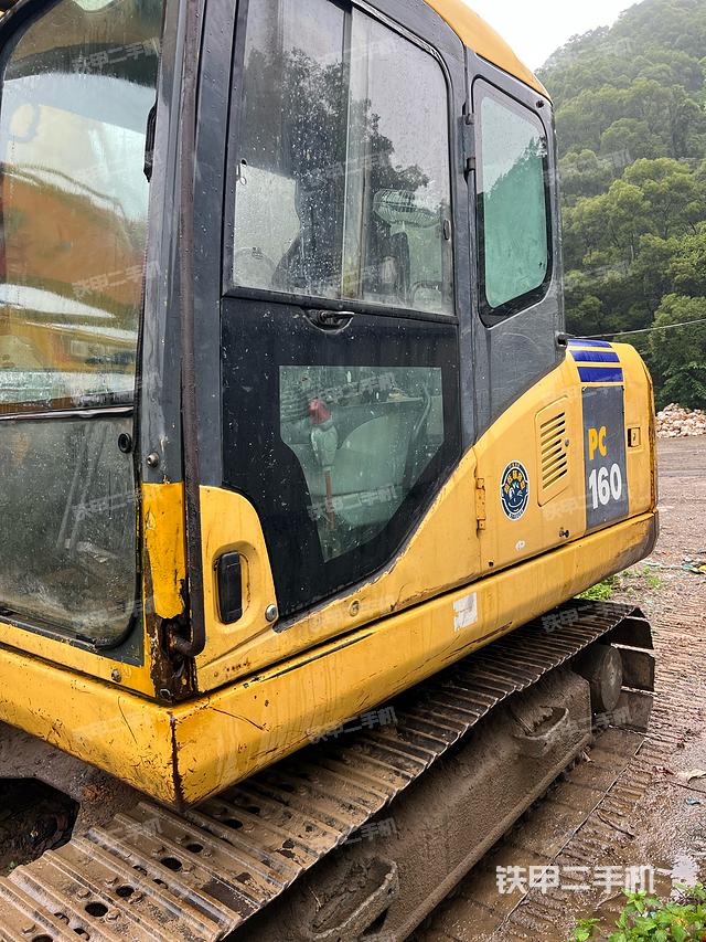 駕駛室整體（整機(jī)外觀）