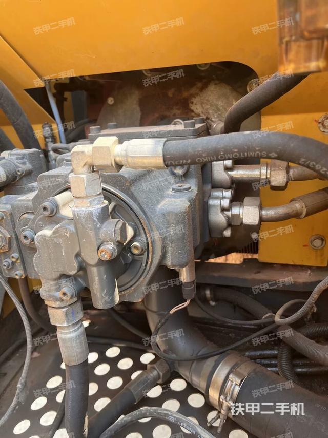 液壓泵室(大件艙室) 液壓泵室(大件艙室)