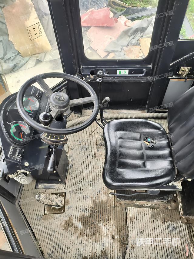 驾驶室工作台（整机外观及大件）