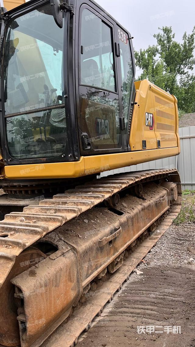 駕駛室整體（整機外觀）