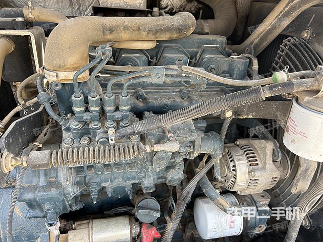 发动机整体俯视（整机外观）