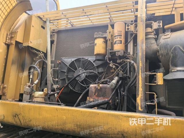 散熱器正面（大件艙室）