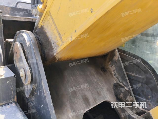 大臂根部?斜視(工作和回轉裝置) 大臂根部?斜視(工作和回轉裝置)