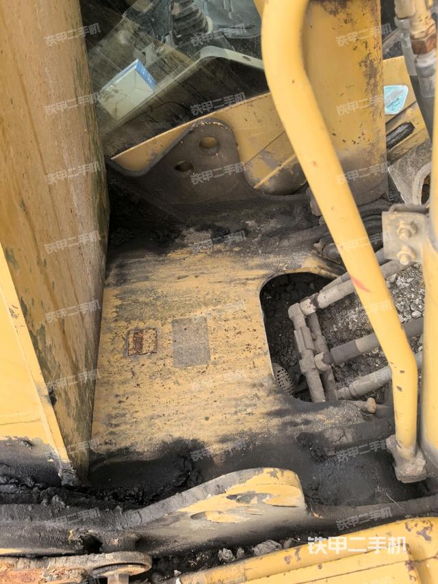 大臂根部?斜視（工作和回轉(zhuǎn)裝置）