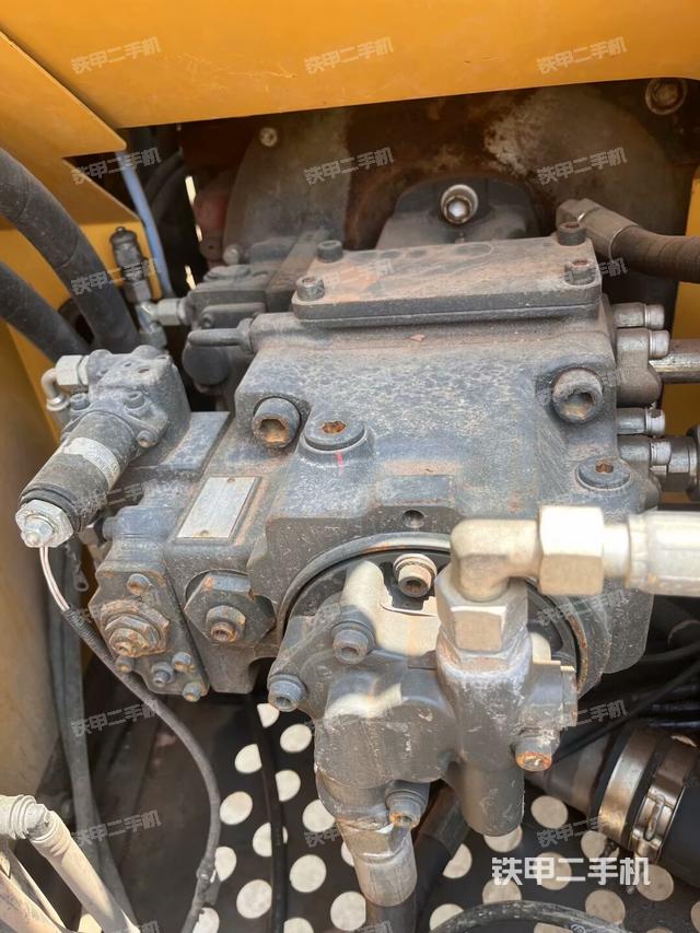 電瓶(大件艙室) 電瓶(大件艙室)