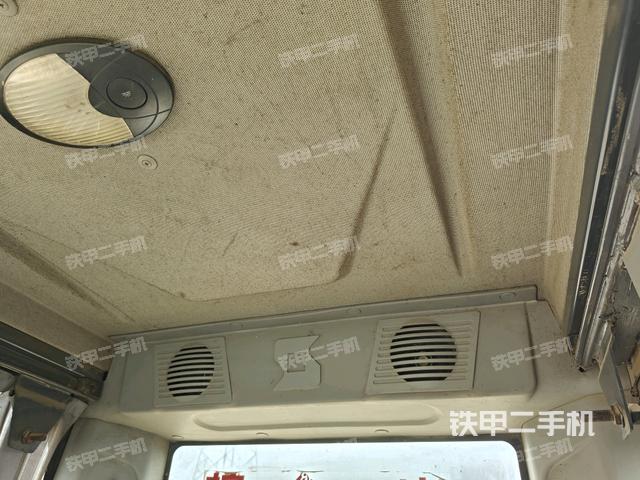 ?駕駛室正側(cè)（駕駛室部分）