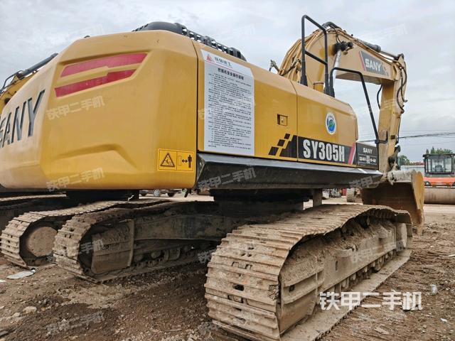 整機(jī)右后45°(整機(jī)外觀) 整機(jī)右后45°(整機(jī)外觀)