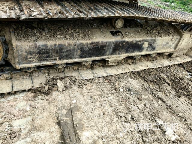 右側(cè)履帶整體（行走機構(gòu)）